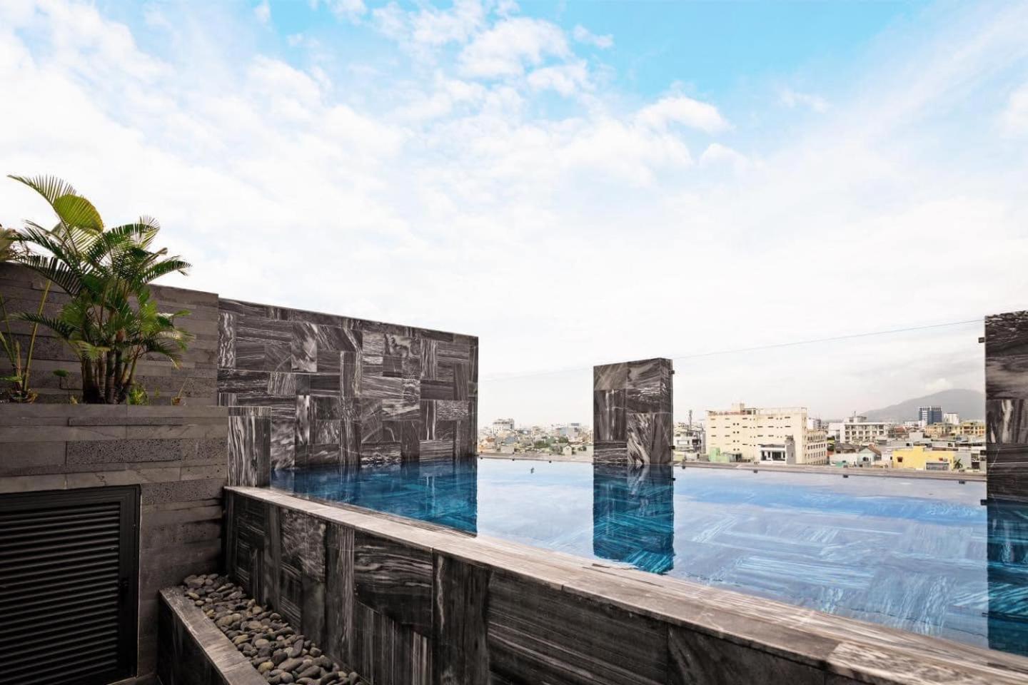 Hoang Thinh Hotel & Apartment Danang Esterno foto